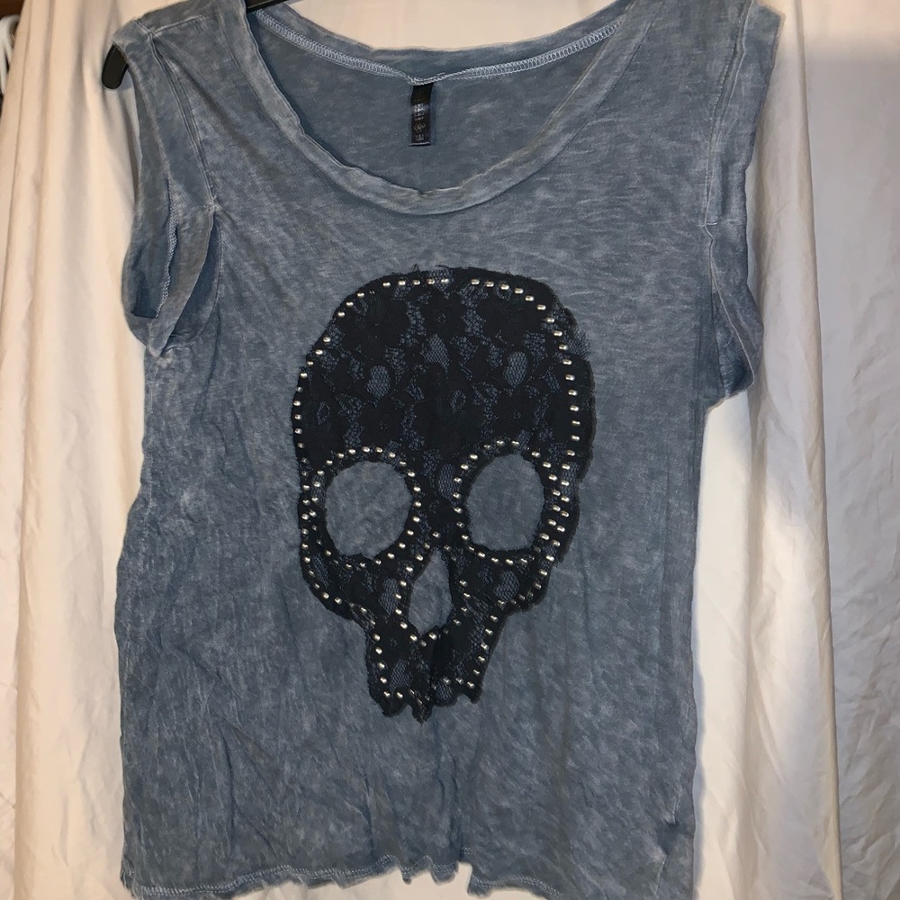 Lace skull tank top